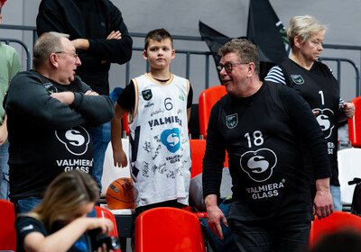 LAT-EST: VALMIERA GLASS VIA : Kalev/Cramo