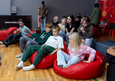 LBUK: VALMIERA GLASS VIA : VEF Rīga