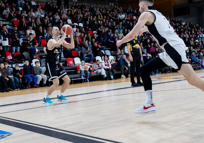 LBUK: VALMIERA GLASS VIA : VEF Rīga