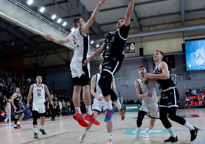 LBUK: VALMIERA GLASS VIA : VEF Rīga