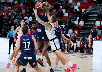 ENBL: VALMIERA GLASS VIA : Bristol Flyers