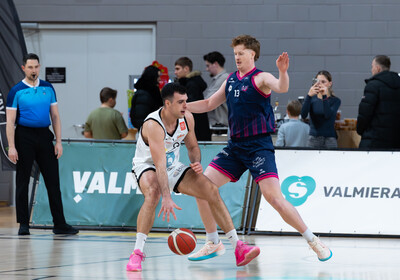 ENBL: VALMIERA GLASS VIA : Bristol Flyers