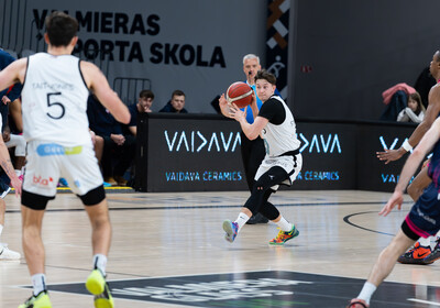 ENBL: VALMIERA GLASS VIA : Bristol Flyers