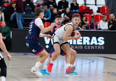 ENBL: VALMIERA GLASS VIA : Bristol Flyers