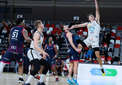 ENBL: VALMIERA GLASS VIA : Bristol Flyers