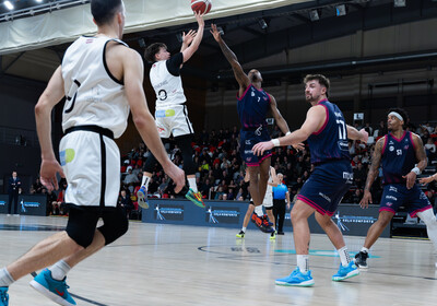 ENBL: VALMIERA GLASS VIA : Bristol Flyers