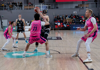 LBUK Pusfināls, VALMIERA GLASS VIA : Rīgas Zeļļi