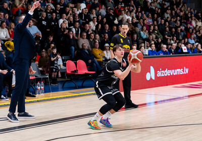 LBUK Pusfināls, VALMIERA GLASS VIA : Rīgas Zeļļi