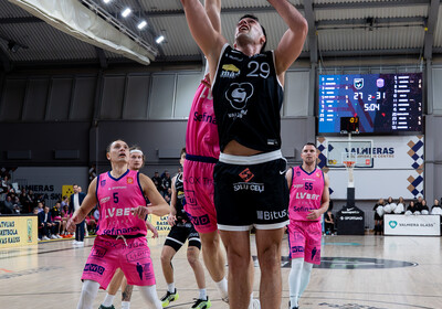 LBUK Pusfināls, VALMIERA GLASS VIA : Rīgas Zeļļi