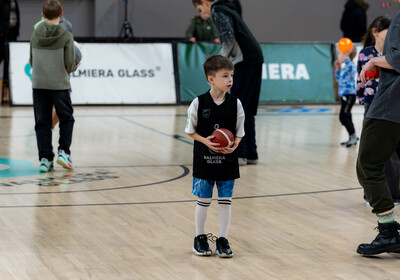 LAT-EST: VALMIERA GLASS VIA : Transcom Parnu