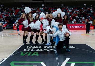 LAT-EST: VALMIERA GLASS VIA : Transcom Parnu