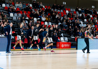 LAT-EST: VALMIERA GLASS VIA : Transcom Parnu