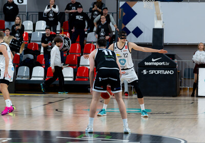 LAT-EST: VALMIERA GLASS VIA : Transcom Parnu