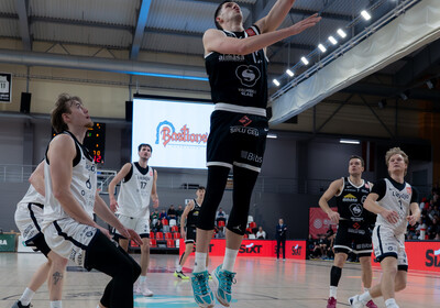 LAT-EST: VALMIERA GLASS VIA : BK Liepāja