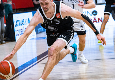 LAT-EST: VALMIERA GLASS VIA : BK Liepāja