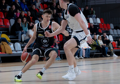 LAT-EST: VALMIERA GLASS VIA : BK Liepāja