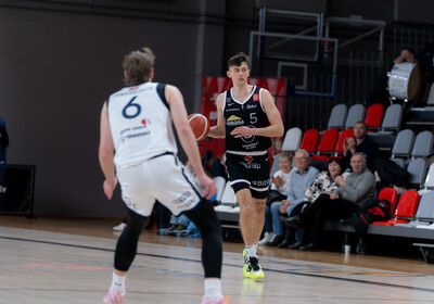 LAT-EST: VALMIERA GLASS VIA : BK Liepāja