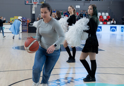 LAT-EST: VALMIERA GLASS VIA : BK Liepāja