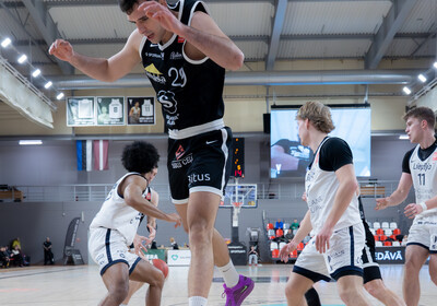 LAT-EST: VALMIERA GLASS VIA : BK Liepāja