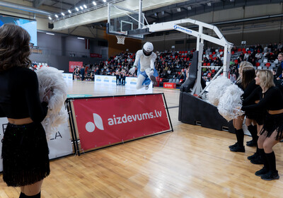 LAT-EST: VALMIERA GLASS VIA : BK Liepāja