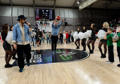 LAT-EST: VALMIERA GLASS VIA : VEF Rīga