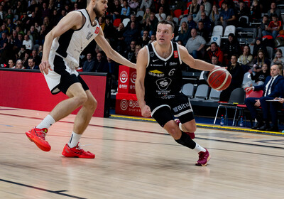 LAT-EST: VALMIERA GLASS VIA : VEF Rīga