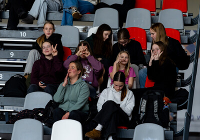 LAT-EST: VALMIERA GLASS VIA : VEF Rīga