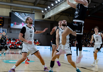 LAT-EST: VALMIERA GLASS VIA : VEF Rīga