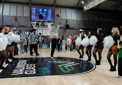 LAT-EST: VALMIERA GLASS VIA : VEF Rīga