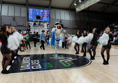 LAT-EST: VALMIERA GLASS VIA : VEF Rīga