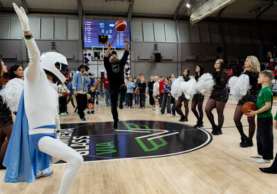 LAT-EST: VALMIERA GLASS VIA : VEF Rīga