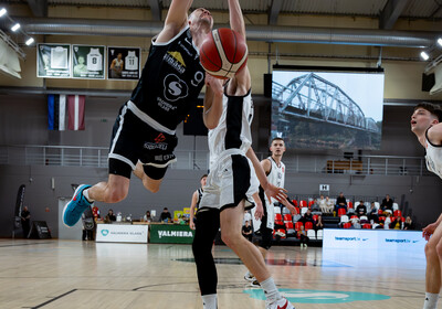 LAT-EST: VALMIERA GLASS VIA : VEF Rīga