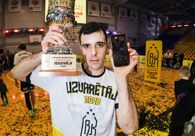 Latvijas Basketbola Užavas kausa fināls: VALMIERA GLASS VIA : BK Ventspils (21.02.2026.) Foto: Nauris Slokenbergs, Mārtiņš Goldbergs