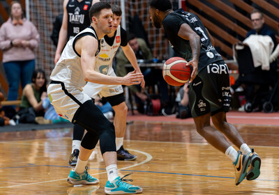 LAT-EST: VALMIERA GLASS VIA : Tartu Ülikool Maks & Moorits