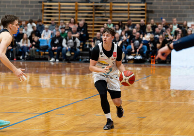 LAT-EST: VALMIERA GLASS VIA : Tartu Ülikool Maks & Moorits