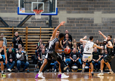 LAT-EST: VALMIERA GLASS VIA : Tartu Ülikool Maks & Moorits