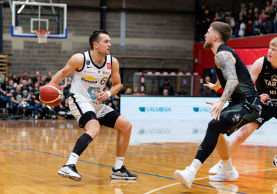 LAT-EST: VALMIERA GLASS VIA : Tartu Ülikool Maks & Moorits