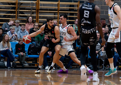 LAT-EST: VALMIERA GLASS VIA : Tartu Ülikool Maks & Moorits