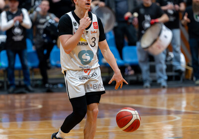 LAT-EST: VALMIERA GLASS VIA : Tartu Ülikool Maks & Moorits