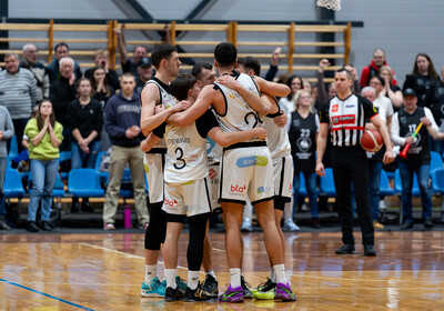 LAT-EST: VALMIERA GLASS VIA : Tartu Ülikool Maks & Moorits