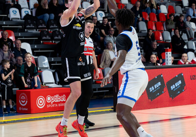 LAT-EST: VALMIERA GLASS VIA : Latvijas Universitāte