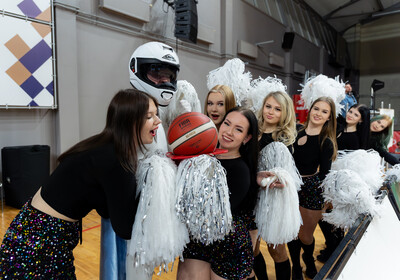 LAT-EST: VALMIERA GLASS VIA : Latvijas Universitāte