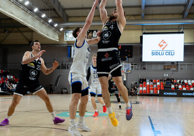 LAT-EST: VALMIERA GLASS VIA : Latvijas Universitāte