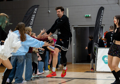 LAT-EST: VALMIERA GLASS VIA : Latvijas Universitāte