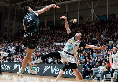 LAT-EST FINĀLS: VALMIERA GLASS VIA : Tartu Ülikool Maks & Moorits