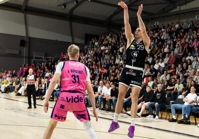 LBL 1/2 fināls 5.spēle: VALMIERA GLASS VIA : Rīgas Zeļļi/Sefinance