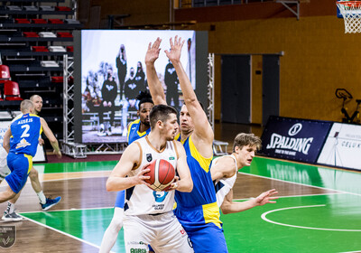 LAT-EST: VALMIERA GLASS VIA - VENTSPILS