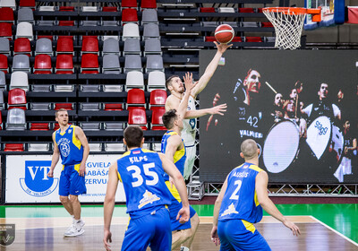 LAT-EST: VALMIERA GLASS VIA - VENTSPILS