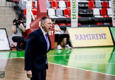 LAT-EST: VALMIERA GLASS VIA - VENTSPILS