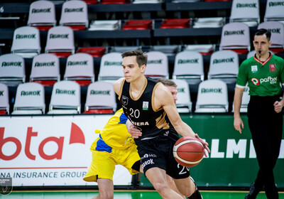 LAT-EST: VALMIERA GLASS VIA - VENTSPILS